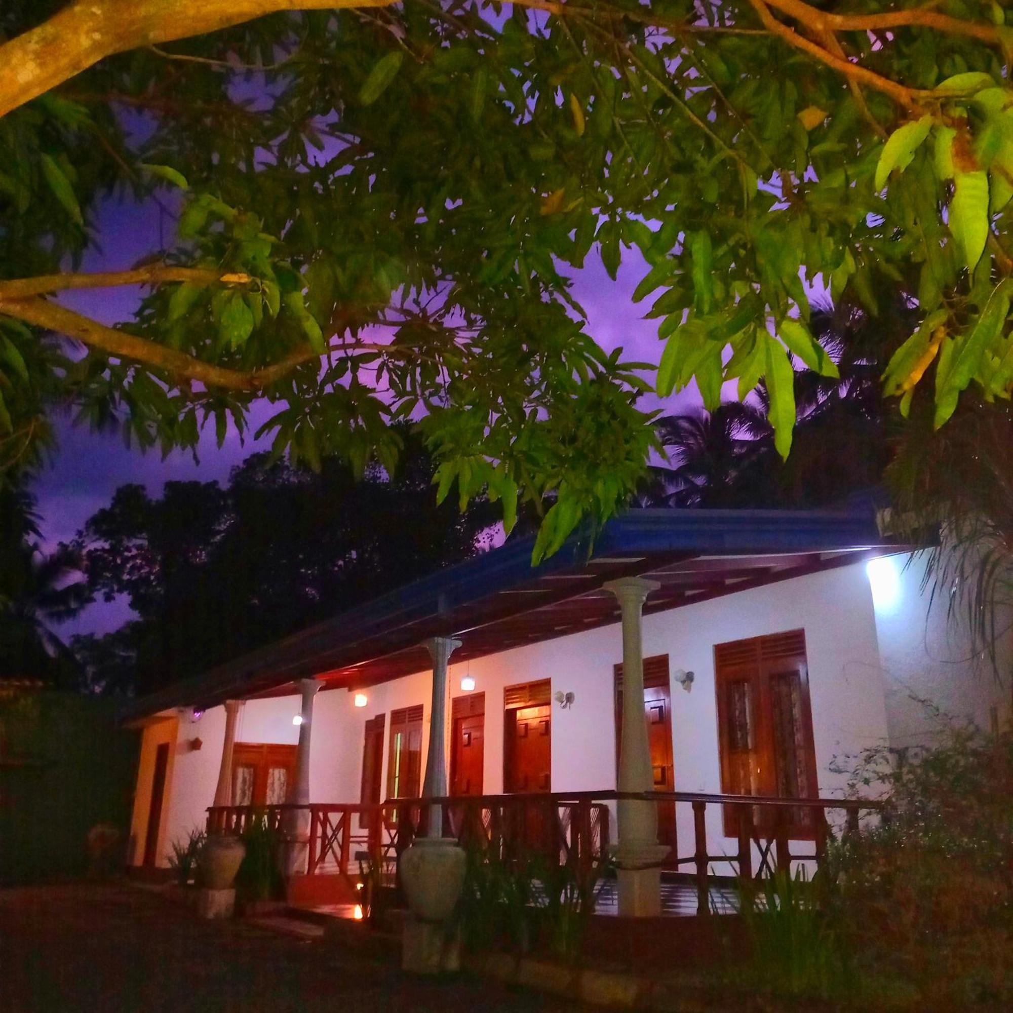 Hotel Avian Garden Udawalawe Exterior foto